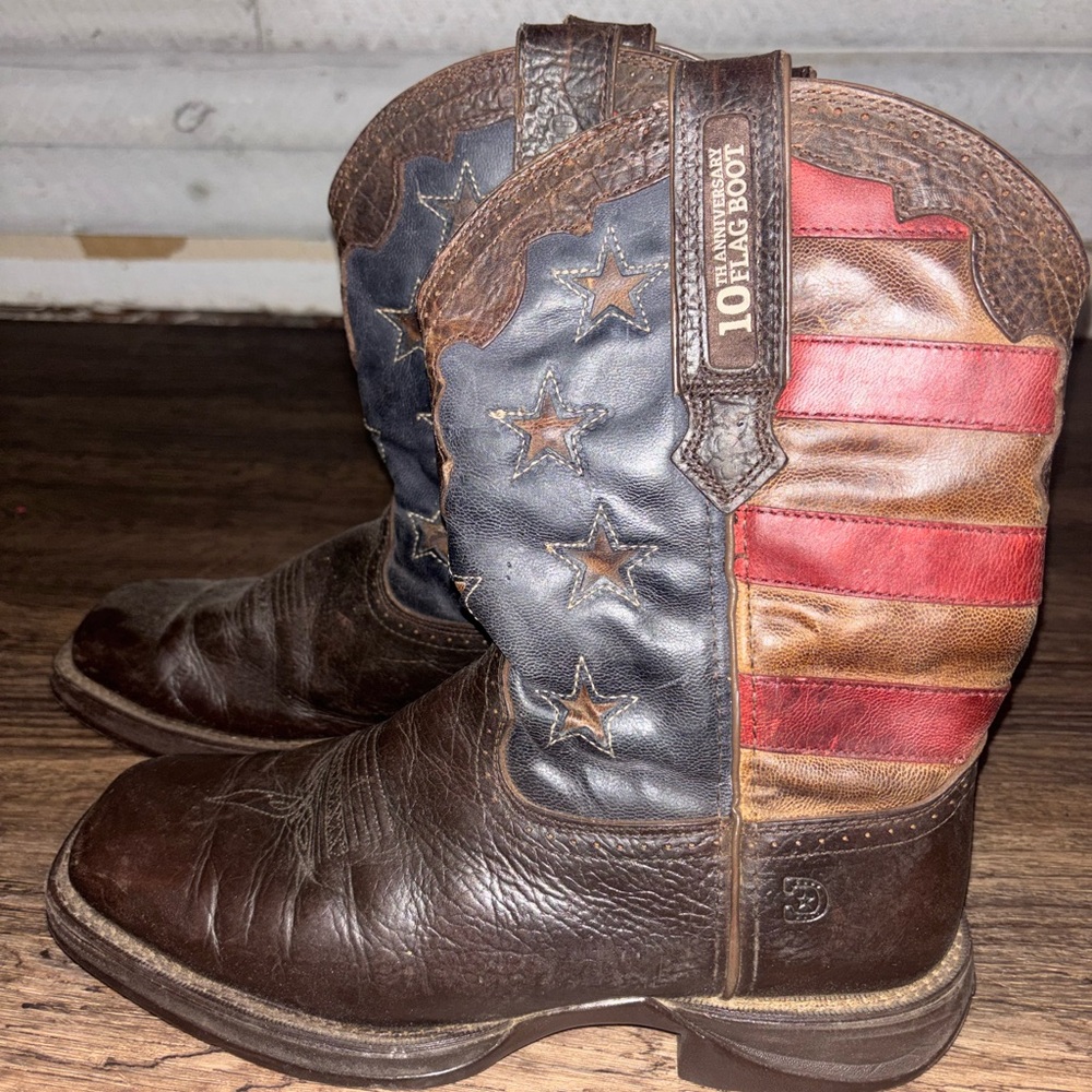 Men’s Durango Cowboy Boots with Stars and Stripes Size 10